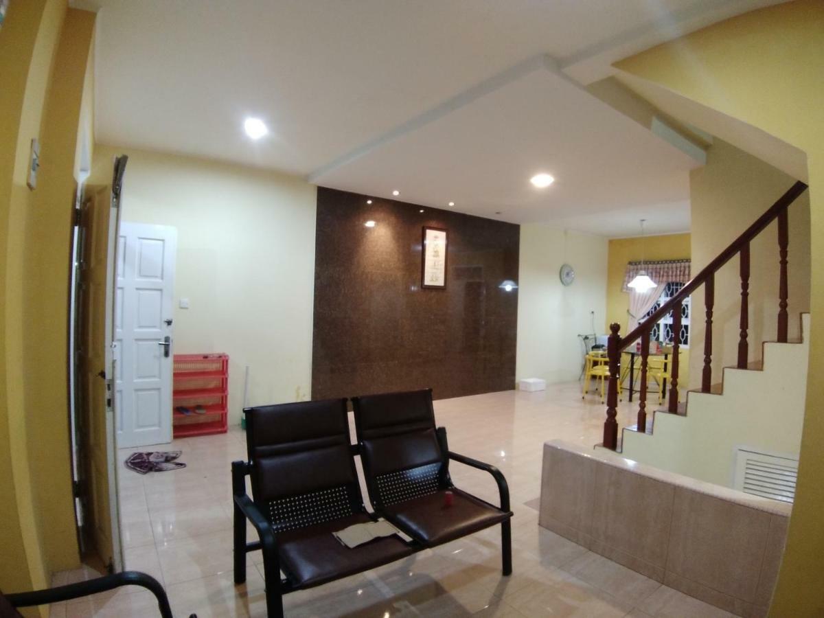 Villa Bukit Indah Brastagi / Berastagi Buitenkant foto